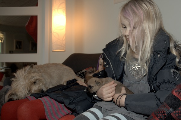 camilla paa besoeg